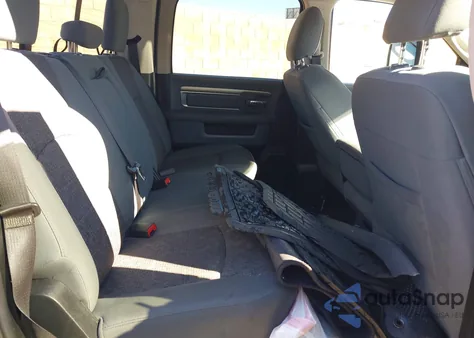 2017 Ram 2500 Big Horn 4X4 6'4 Box z USA, uszkodzony, nr VIN 3C6UR5DLXHG686314